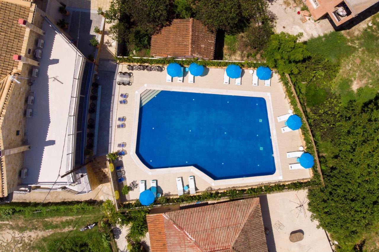 Angelo Del'Arte Estate Hotel Kanali  Bagian luar foto