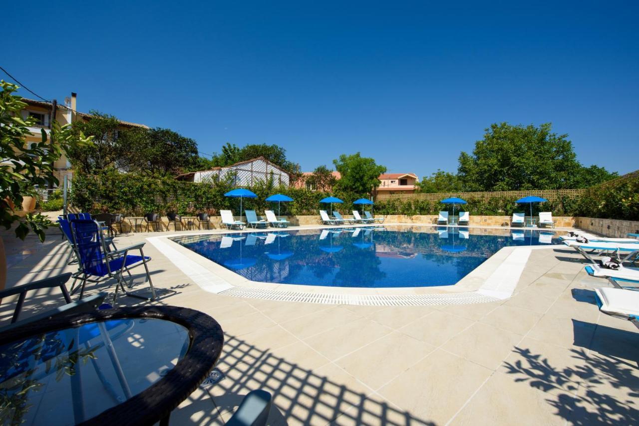 Angelo Del'Arte Estate Hotel Kanali  Bagian luar foto