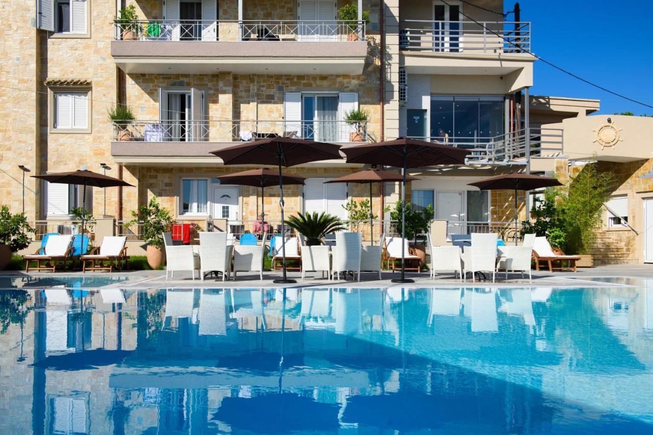 Angelo Del'Arte Estate Hotel Kanali  Bagian luar foto